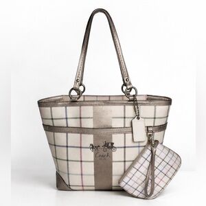Y2K Vintage Coach Heritage Tattersall Tote
Matching Wristlet Included